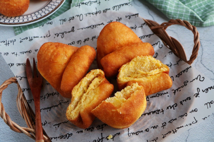  面食新吃法，比面包简单，比油条好吃，我家隔三差五就做，太香了