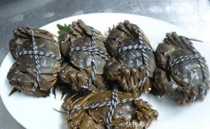 方法|保存螃蟹,不要直接放冰箱!老渔民教你简单方法,放7天还是活的