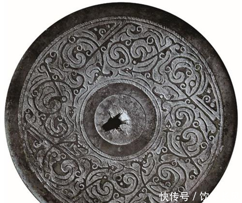 这座宫殿竟然是故宫的两千倍,仅直径就已超过了八十公里