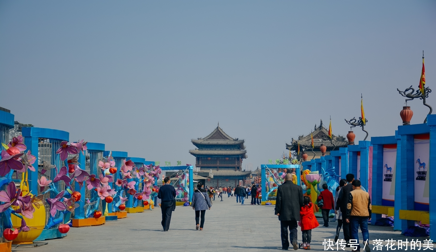 中国现存规模最大、保存最完整的古代城垣，还能在上面骑车绕行