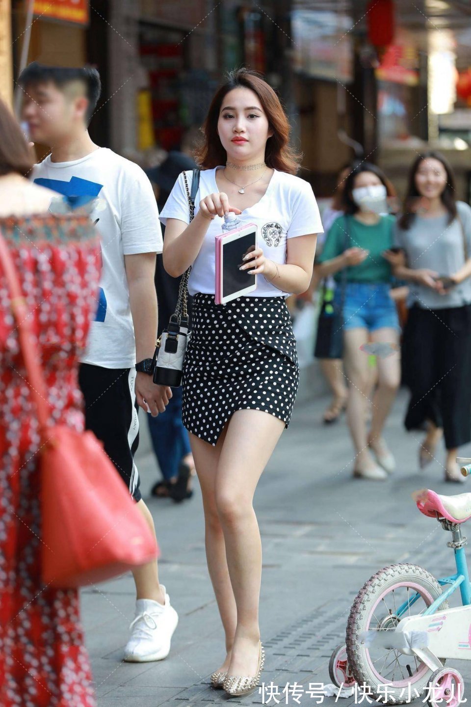 时尚穿搭|这才是微胖女生该有的样子,时尚穿搭这一块,真的不错