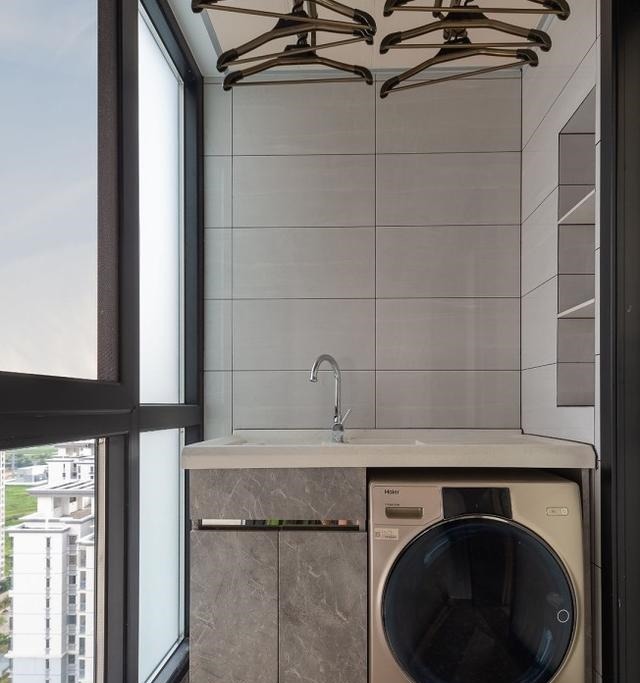 玄关柜|这是我见过最简单时尚的家,进门超大玄关让人羡慕,晒晒全屋