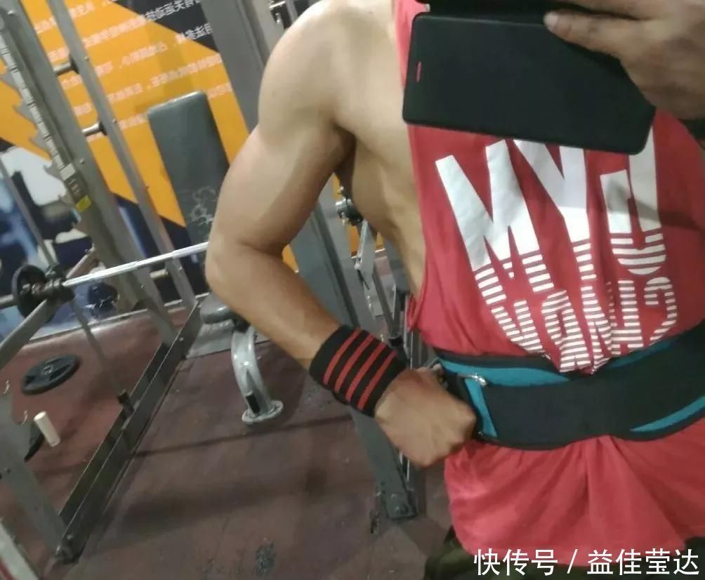 肌肉男|男人练成什么样，最吸引女生注意力？哈哈哈，网友真相了！