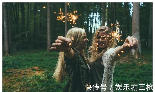 自卑#生活不幸的女人,出于三种心理才爱炫耀,实在没必要