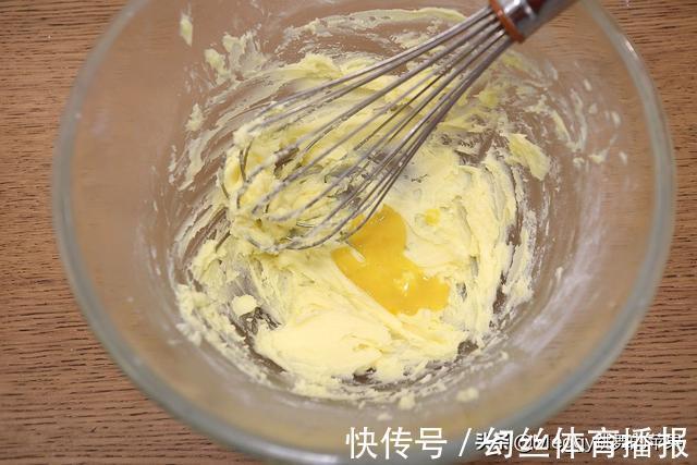 糖粉|教你个百搭饼干配方,粗粮杂粮全麦随意换,13分钟出炉酥香好吃