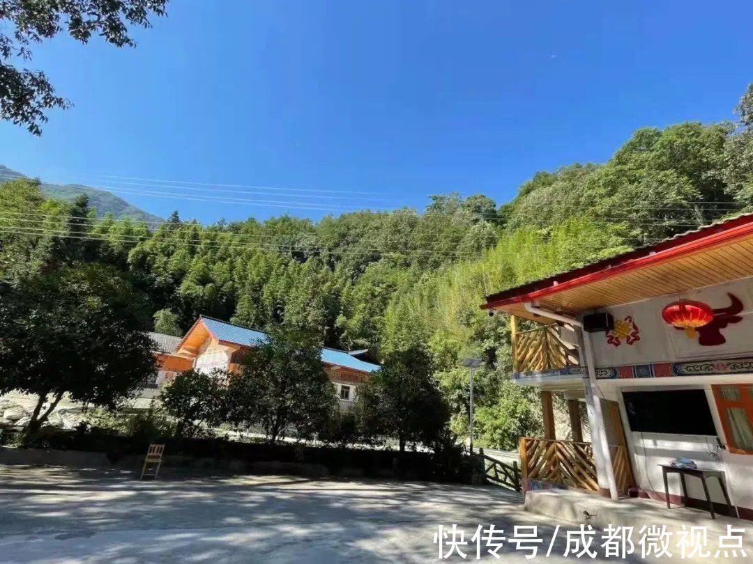 地址|在秋天里，与北川共舞