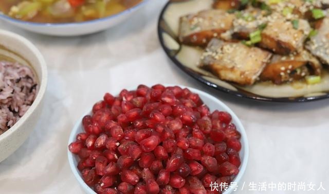 带鱼|花一个小时给初中生准备午餐,简单可口有食欲,比学校的营养餐强