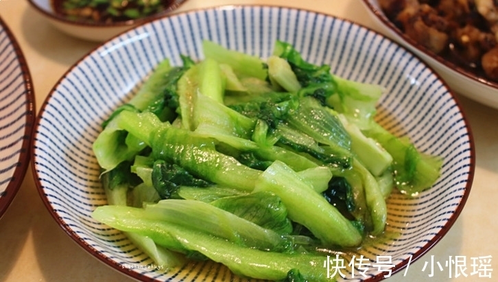烹调|在家做饭就是实惠,一桌菜花了不到150,在外面吃至少要600块