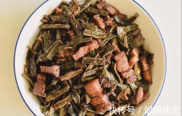 红薯干|这几种蔬菜晒成干,比新鲜的还好吃,久放不坏,冬天炖肉特别香