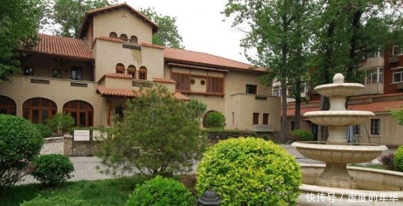 赠送|她曾经是大清最后一位皇后的贴身婢女,后来还被赠送了一条项链!