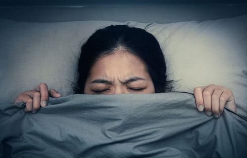 失眠|生活中做出4个简单的改变,或能治好你的失眠,让你不再难以入睡