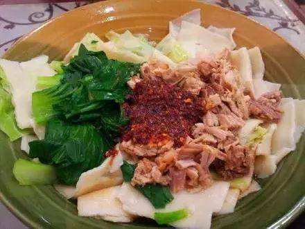 上桌就抢着吃的美食，学会当做拿手菜很不错，鲜美开胃很下饭