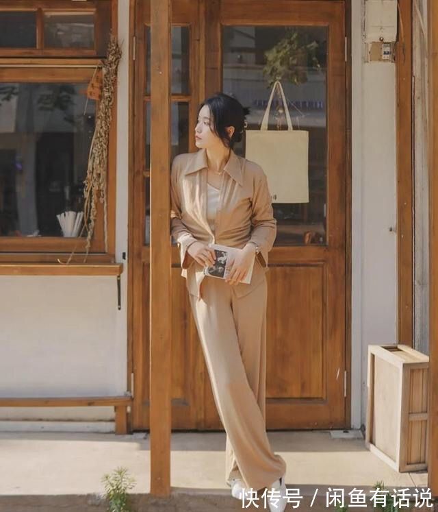 增龄色 女人到40岁不想被叫“大妈”,少穿3种“增龄色”,会显老又土气