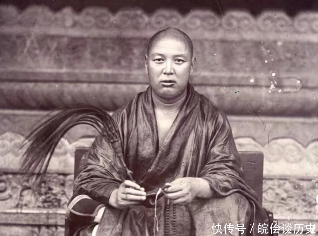 清奇|清末老照片，官员奴相十足，离宫太监骨骼清奇，图八僧人慈眉善目