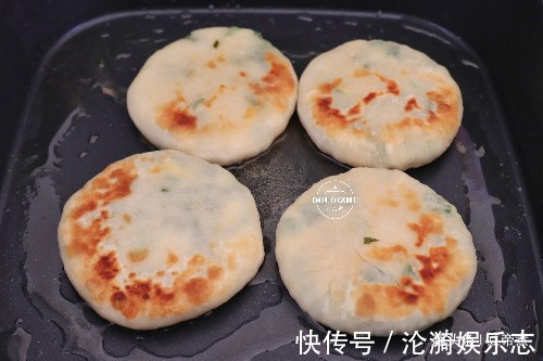 想吃|学会此煎饼,以后想吃不再愁,馅料调制是关键,味道才会香又好吃