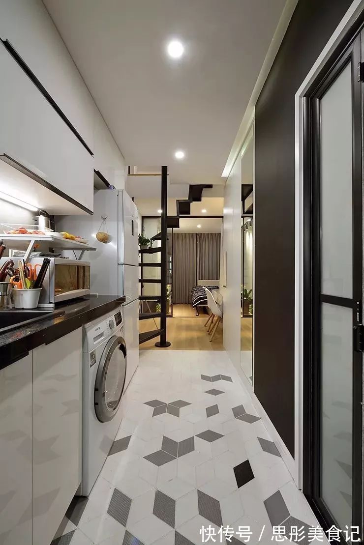 改造|夫妻买下48㎡带阁楼二手房,装出3室1厅+书房,5口之家太幸福了!