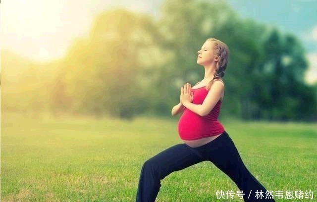 控制体重|孕晚期每天散步多久才能帮助顺产影响顺产的有哪些因素