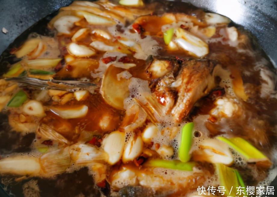 豆腐片|草鱼我家从不清蒸,放鸡蛋液里裹一裹,出锅解馋过瘾,连汤也不剩