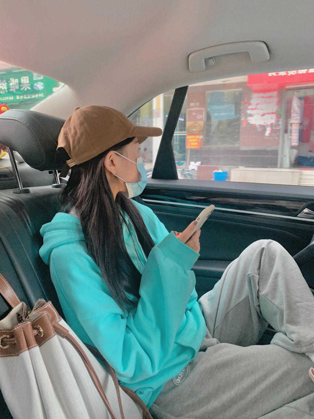 小仙女们 过年千万别选这三种颜色,上身不仅显老气,而且还特别显黑