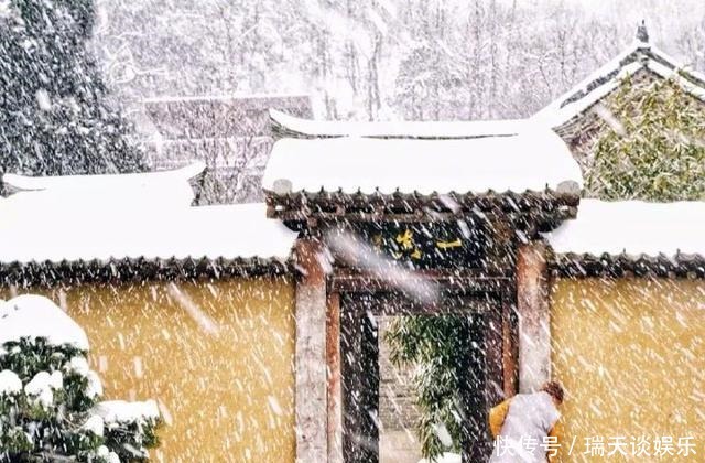 心境|扫地眼尘净,焚香心境清