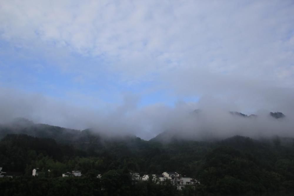  颠裁云归|齐云山颠裁云归