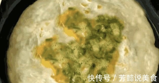 早餐不用愁,一碗面粉,筷子搅一搅,蛋香酥软,三天两头做一次!