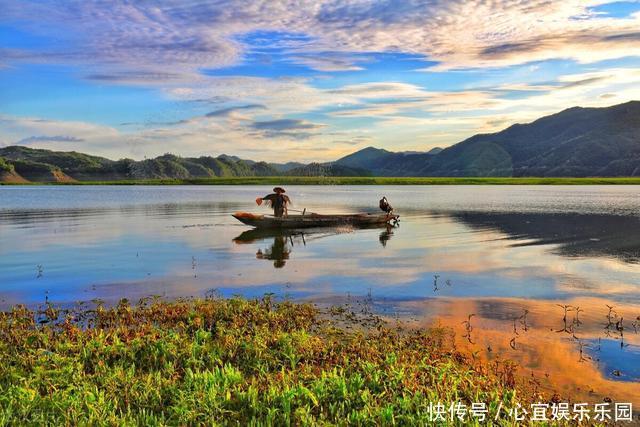 在丹东绿江村18小时，“吃喝飘赌住”皆有，真乃斯文扫地也