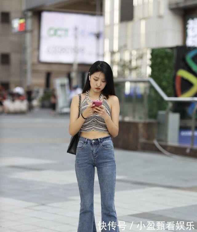 小黑裙|贴身收腹的牛仔裤，尽显高贵优雅气质，大方美观