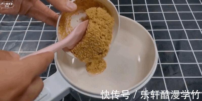 苹果|早餐做点小米粥,加点大枣和苹果,酸甜可口很好吃