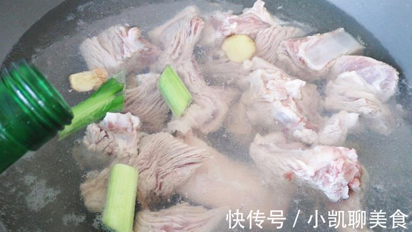 入味|炖排骨,“3香”不能放,排骨才又鲜又嫩,入味没腥味,太香了