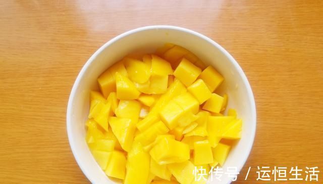 芒果|一道不会失败的甜品，无需烤箱也能做，高颜值又美味，吃完准爱上
