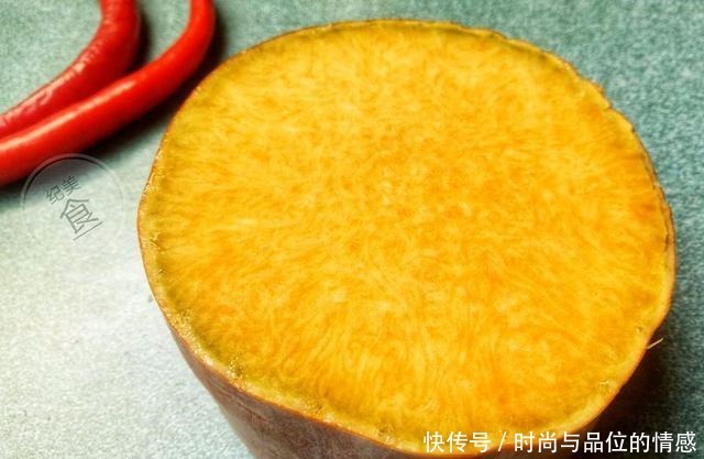 一道南瓜饼,解决了家里吃不完的南瓜,隔三差五来一餐,真好吃