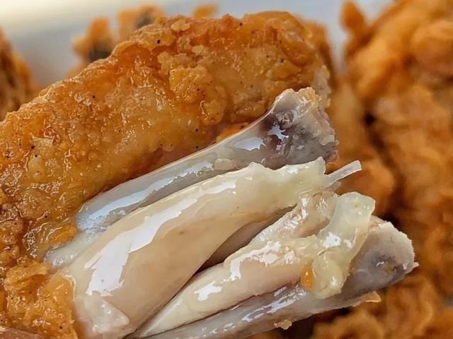 看着流口水？大可不必！六款炸鸡教程教你做出酥香多汁的美味炸鸡