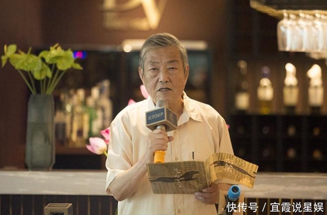 诗歌|他一首诗红遍大江南北,被诗歌奖找到时,已在精神病院待了12年