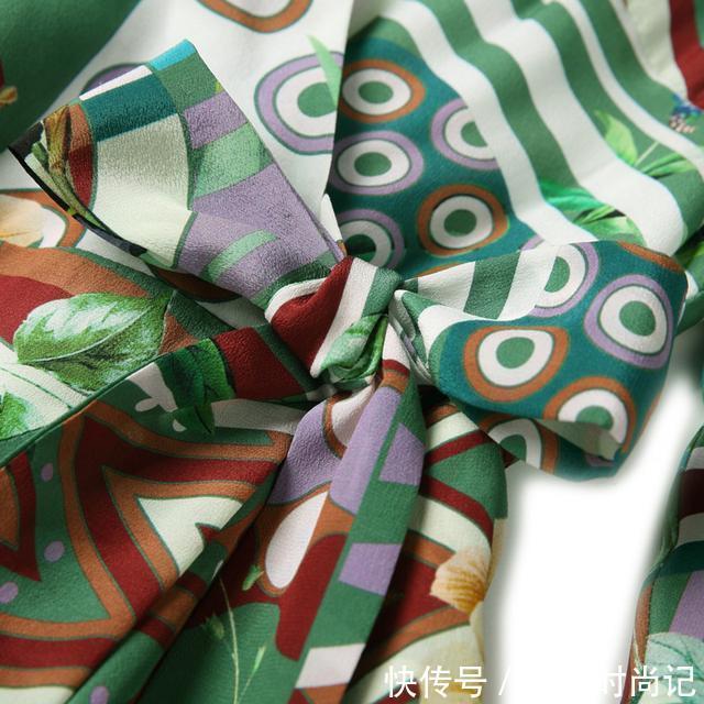 真丝裙|热情浪漫真丝连衣裙,满满的都是异国风情,多情优雅