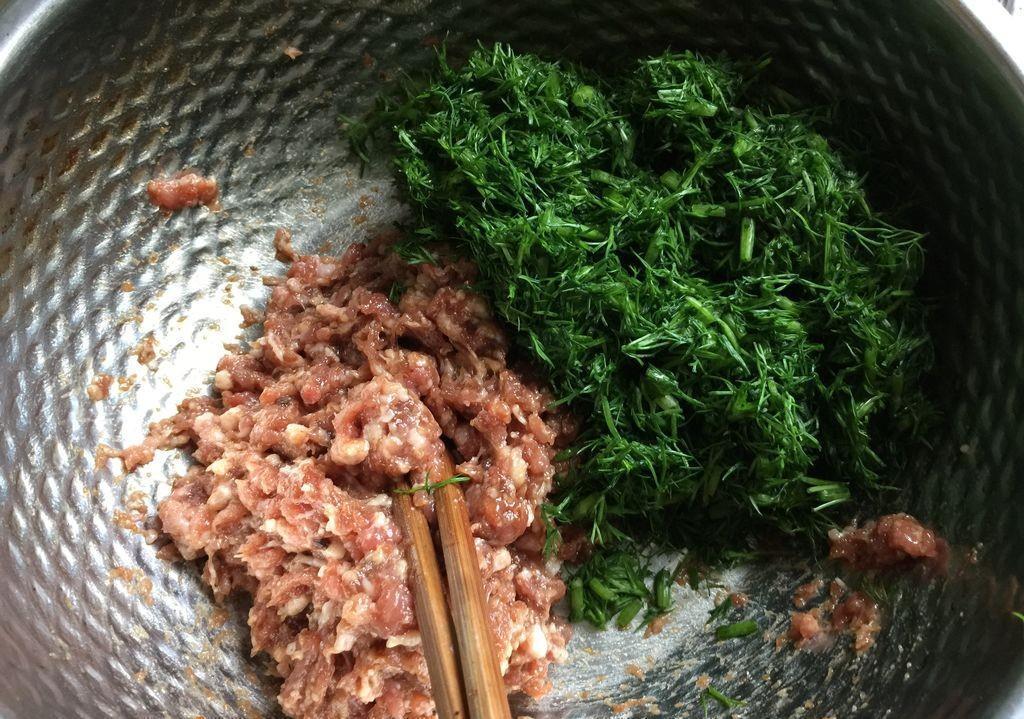 豆瓣酱|夏天吃饺子，韭菜靠边站，这个菜比韭菜还鲜美，水嫩又好吃