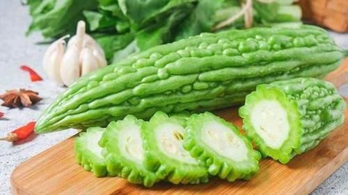 消化|立秋过后，多吃“两菜两果”，做好3事，助消化，脾胃舒服人轻松