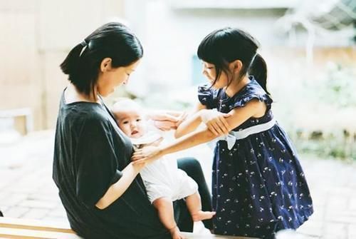 亲子关系|孩子长大后为何疏远妈妈?多半是这三种经历,妈妈自己是“推手”