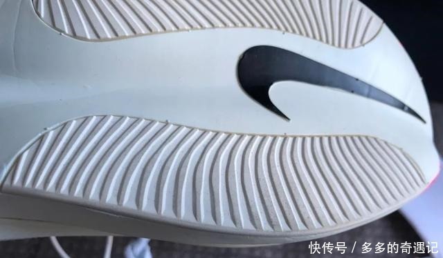 后跟 最强跑鞋Alphafly Next 开箱测评!如此高科技也成高危了吗!