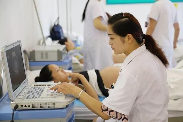 不良习惯|妻子怀孕3个月走不了路，去医院检查，医生却说有福气