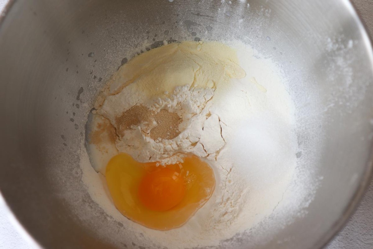 好吃的蒜香面包，浓郁奶香和蒜香碰撞是一绝，烘焙新手也能驾驭