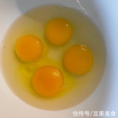 西红柿炒鸡蛋|这样的#夏日开胃餐#西红柿炒鸡蛋你吃过吗？