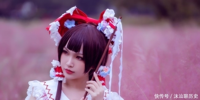 pl《东方PROJECT》——博丽灵梦小姐姐cosplay