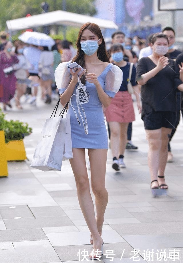 裙装 雾霾蓝泡泡袖上衣,清透柔美,优雅可爱的轻复古性感裙装