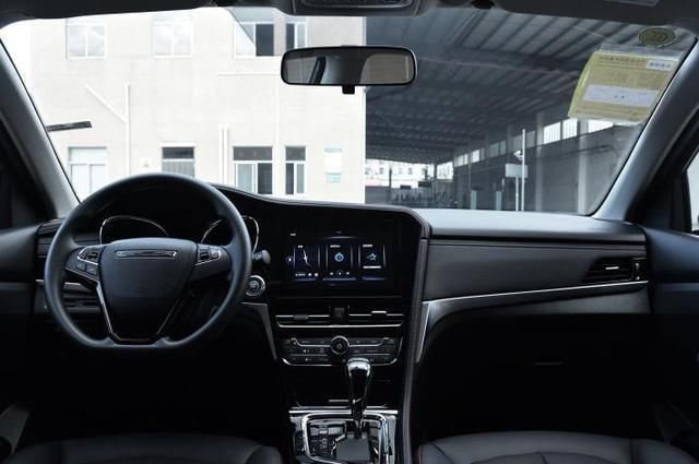 T70|落地15万拿下一台启辰T70，对比上一辆吉利博越，车主说了心里话