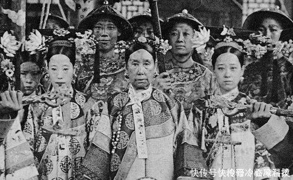 珍妃|晚清两位国色天香的女人，慈禧杀了一个，却很喜爱另一个