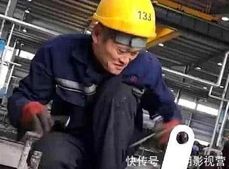 马云|“小马云”已不火,如今“工地马云”火了,网友:确定不是本人?