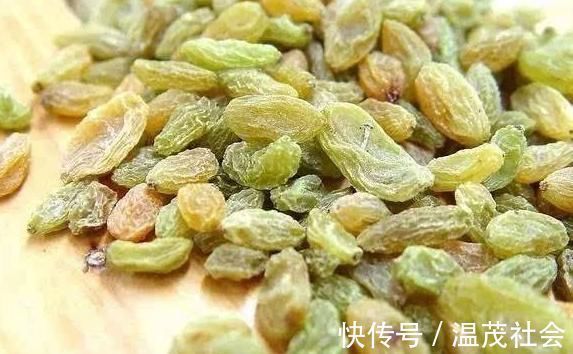 心脏病|每天吃一把葡萄干,身体“收获”4个好处,还不快去买点