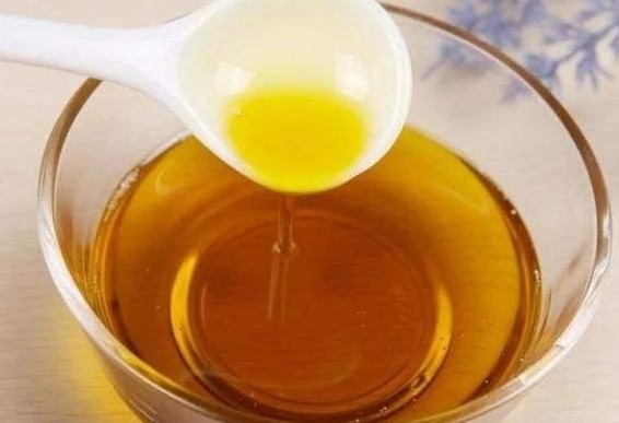 白糖|养花不用“买药”,厨房“2玩意”兑水浇,生根快“2倍”,长势猛