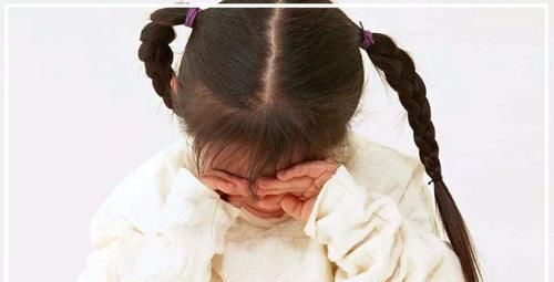 异物|女孩听力低下，家长带着去医院后被训斥，应该尽早去医院处理